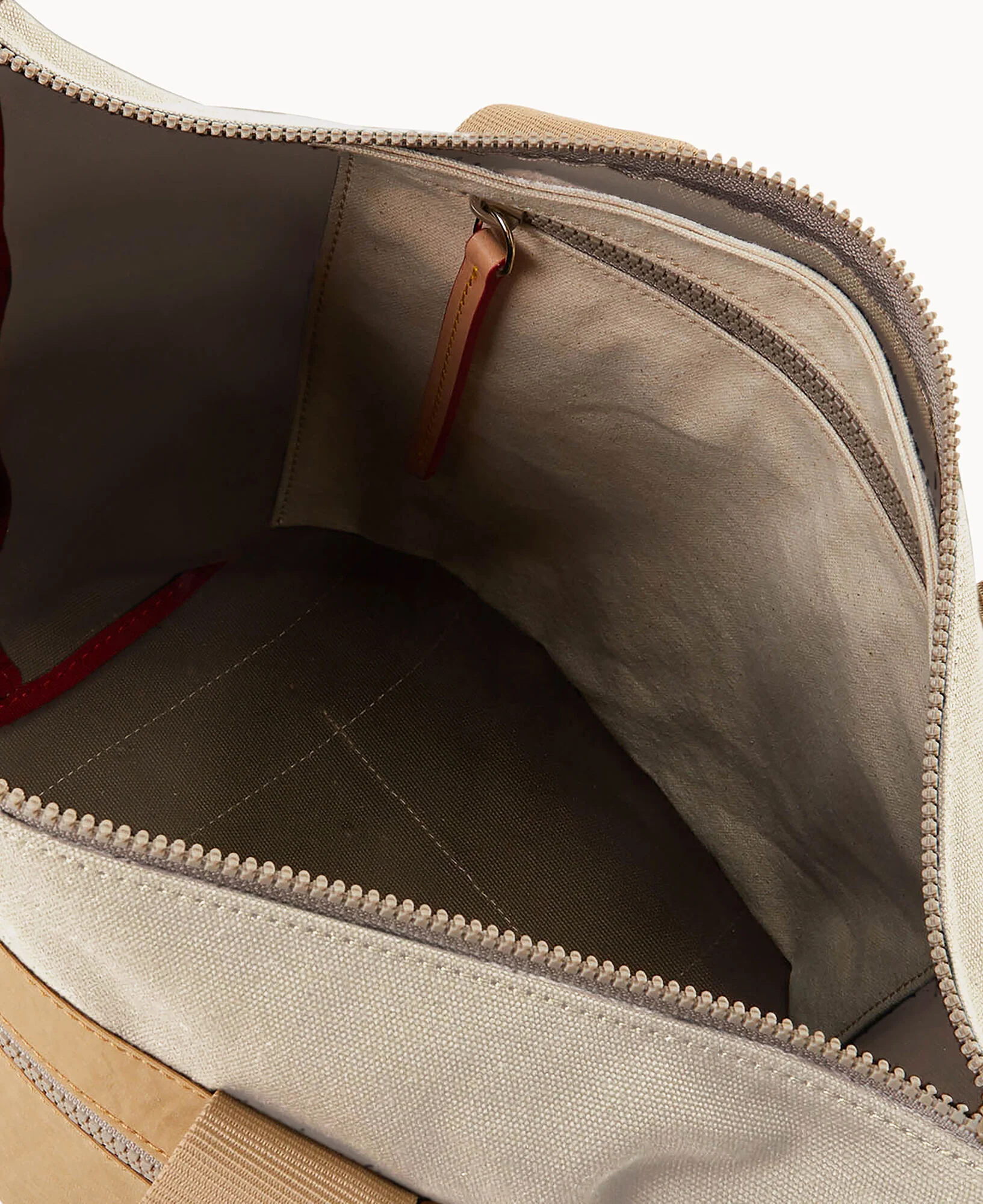 Canvas Carryall 28 with Pocket - Image 18