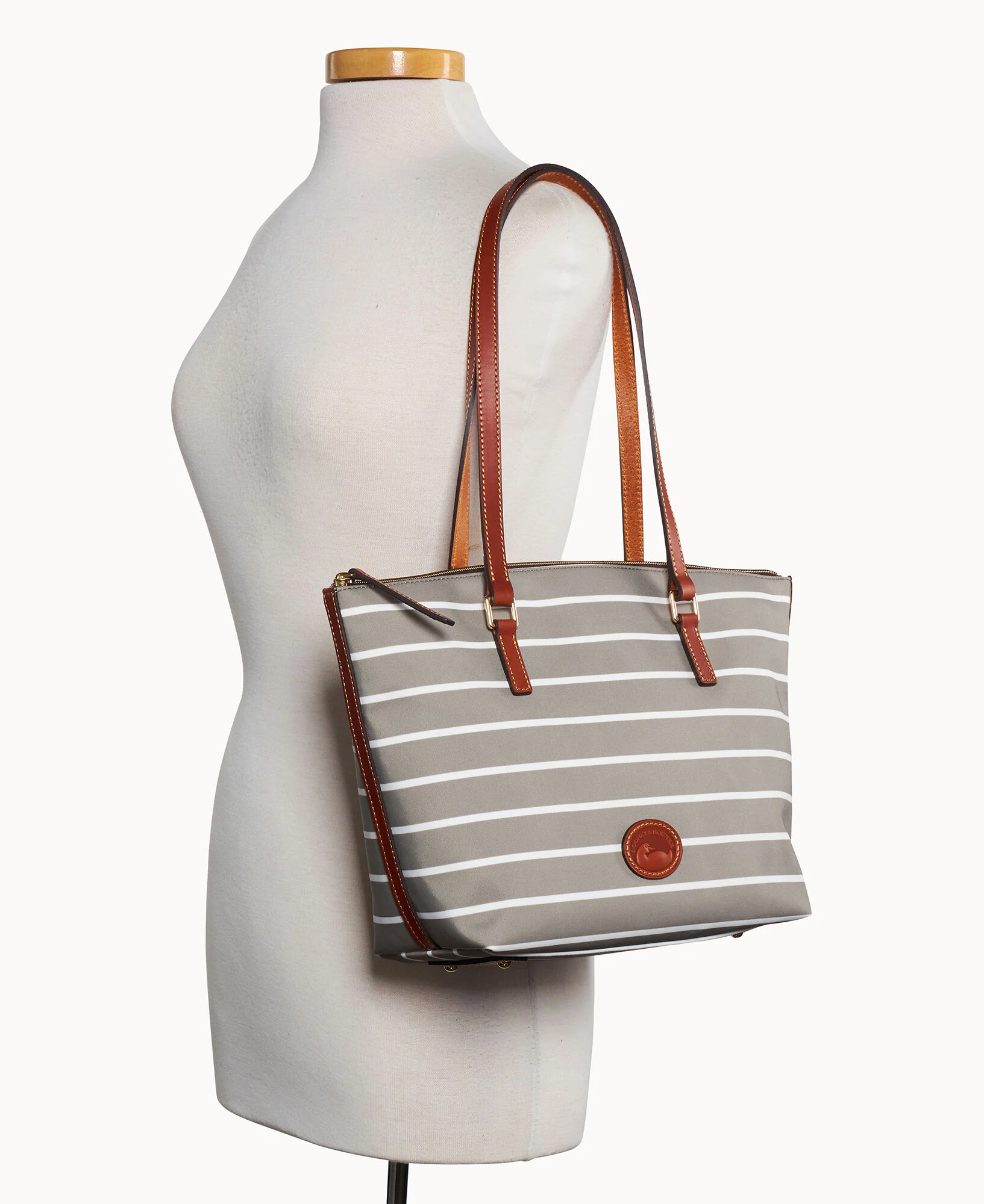 Eastham Zip Tote - Image 11