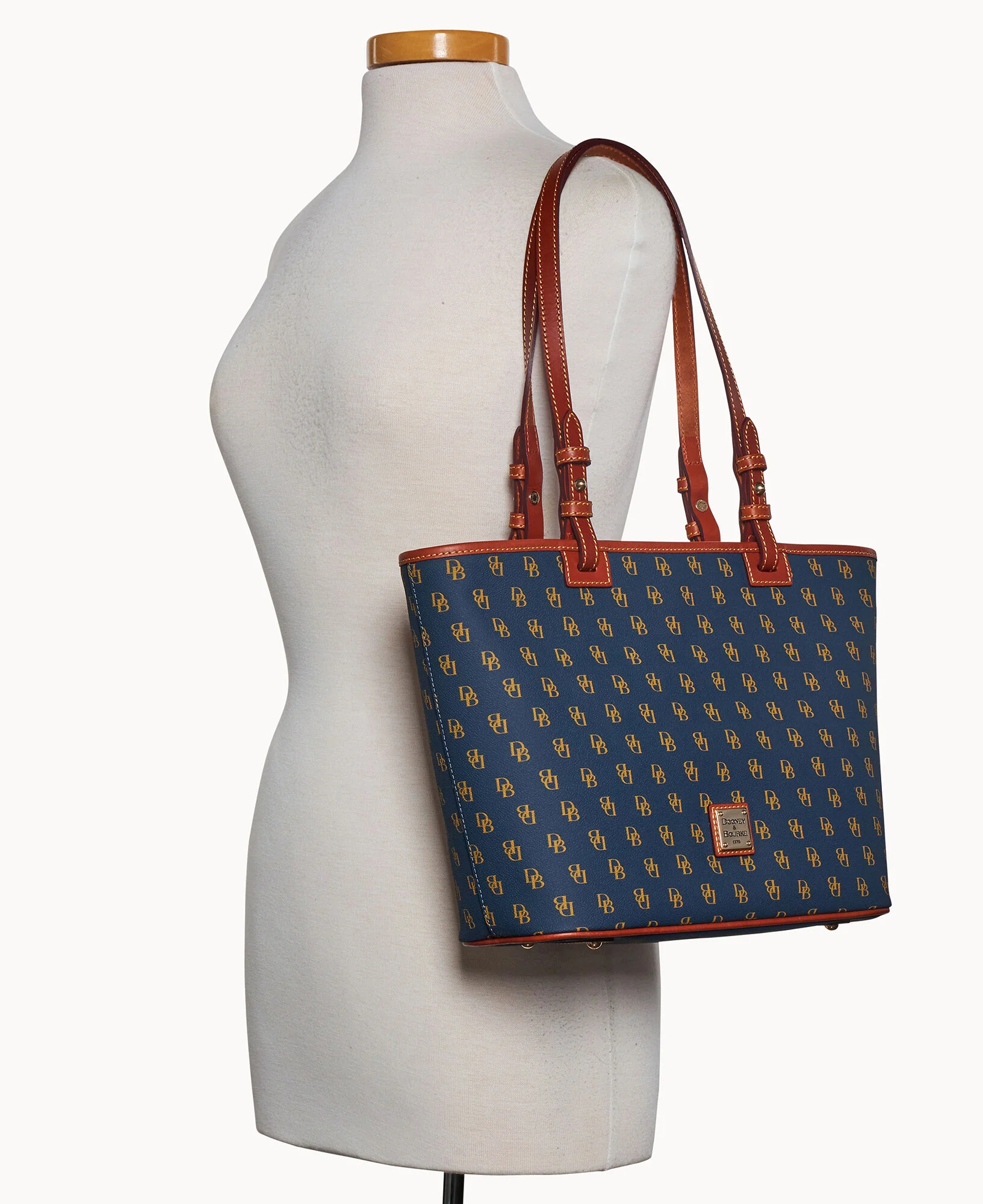 Gretta Small Leisure Shopper - Image 16