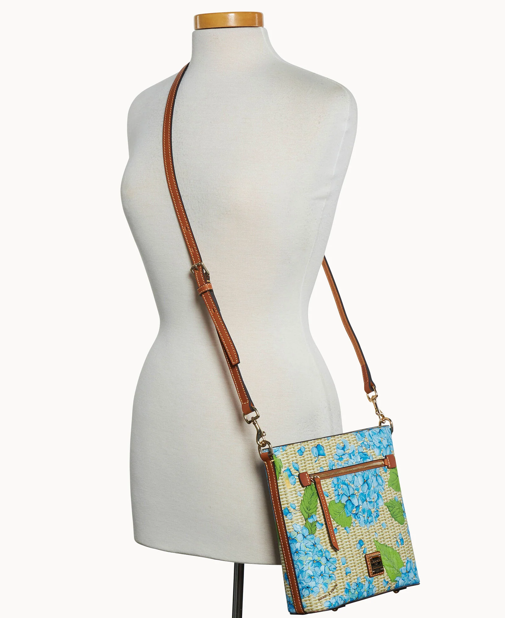 Hydrangea Basketweave Zip Crossbody - Image 12
