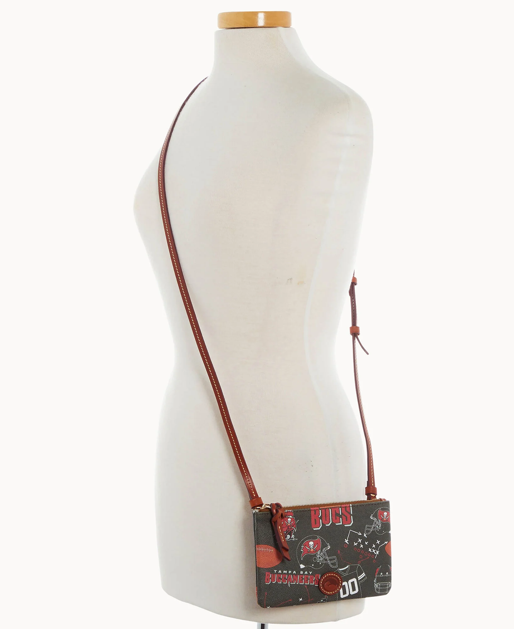 NFL Buccaneers Top Zip Crossbody - Image 4