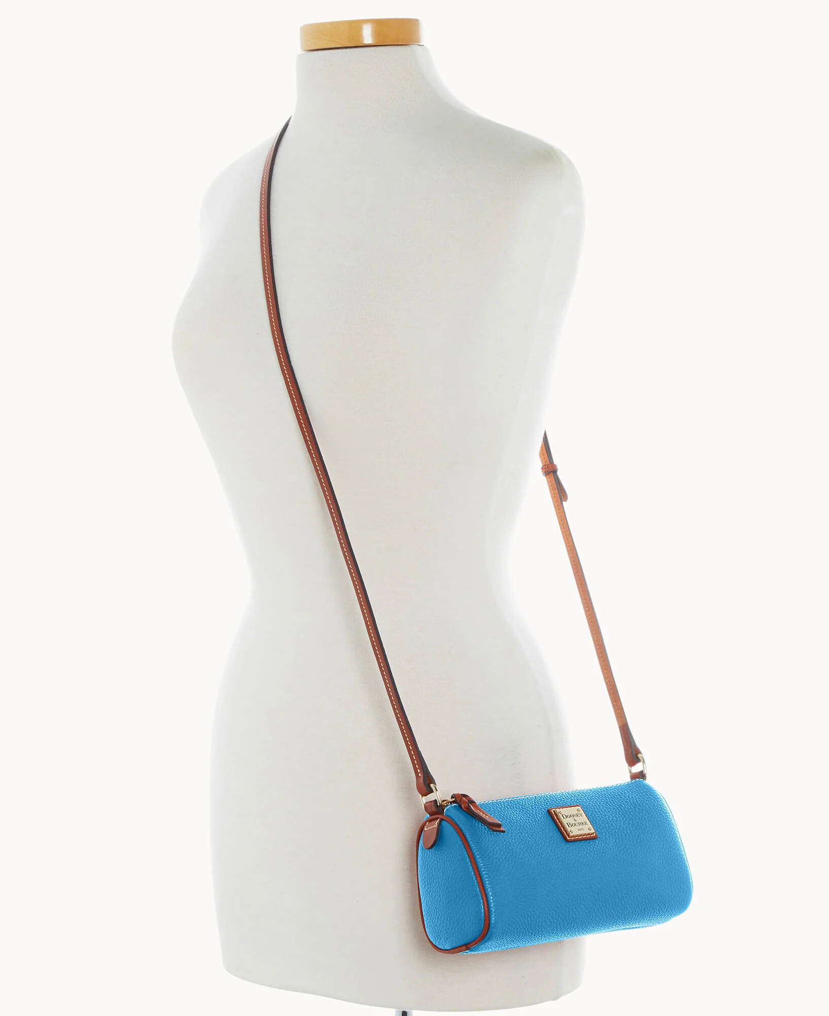 Pebble Grain Buffy Crossbody - Image 32