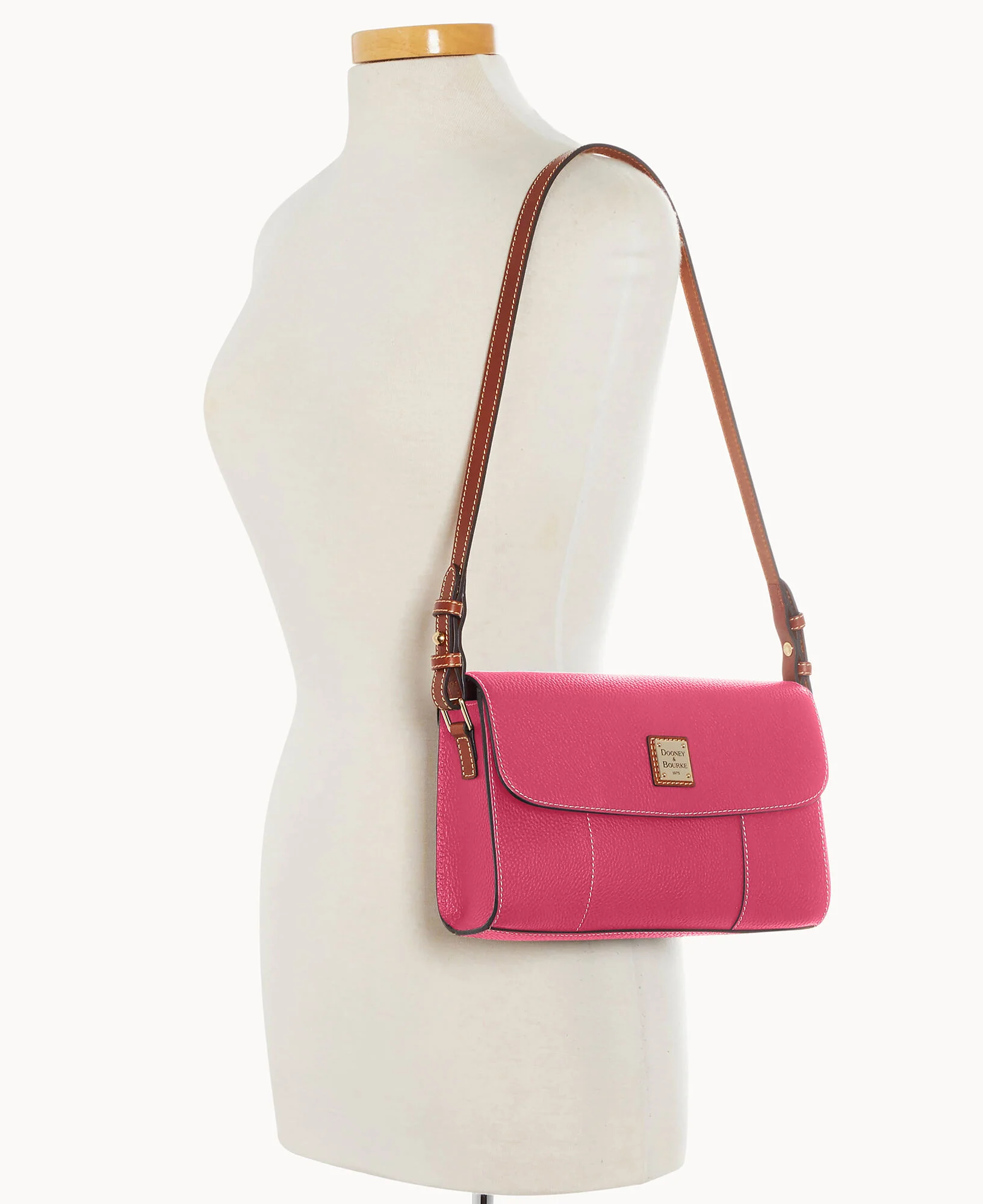 Pebble Grain Casey Clutch - Image 15