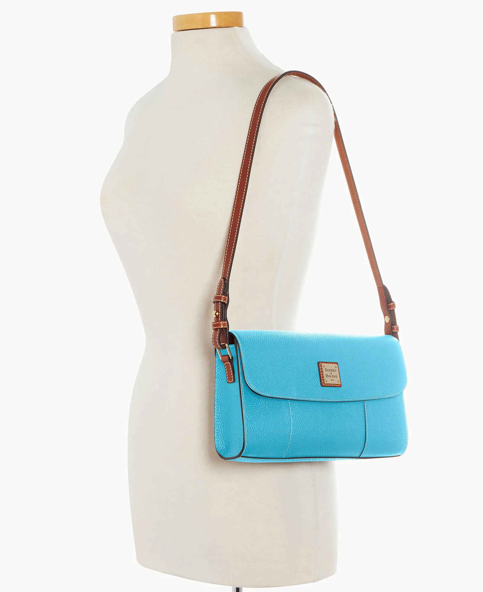 Pebble Grain Casey Clutch - Image 25