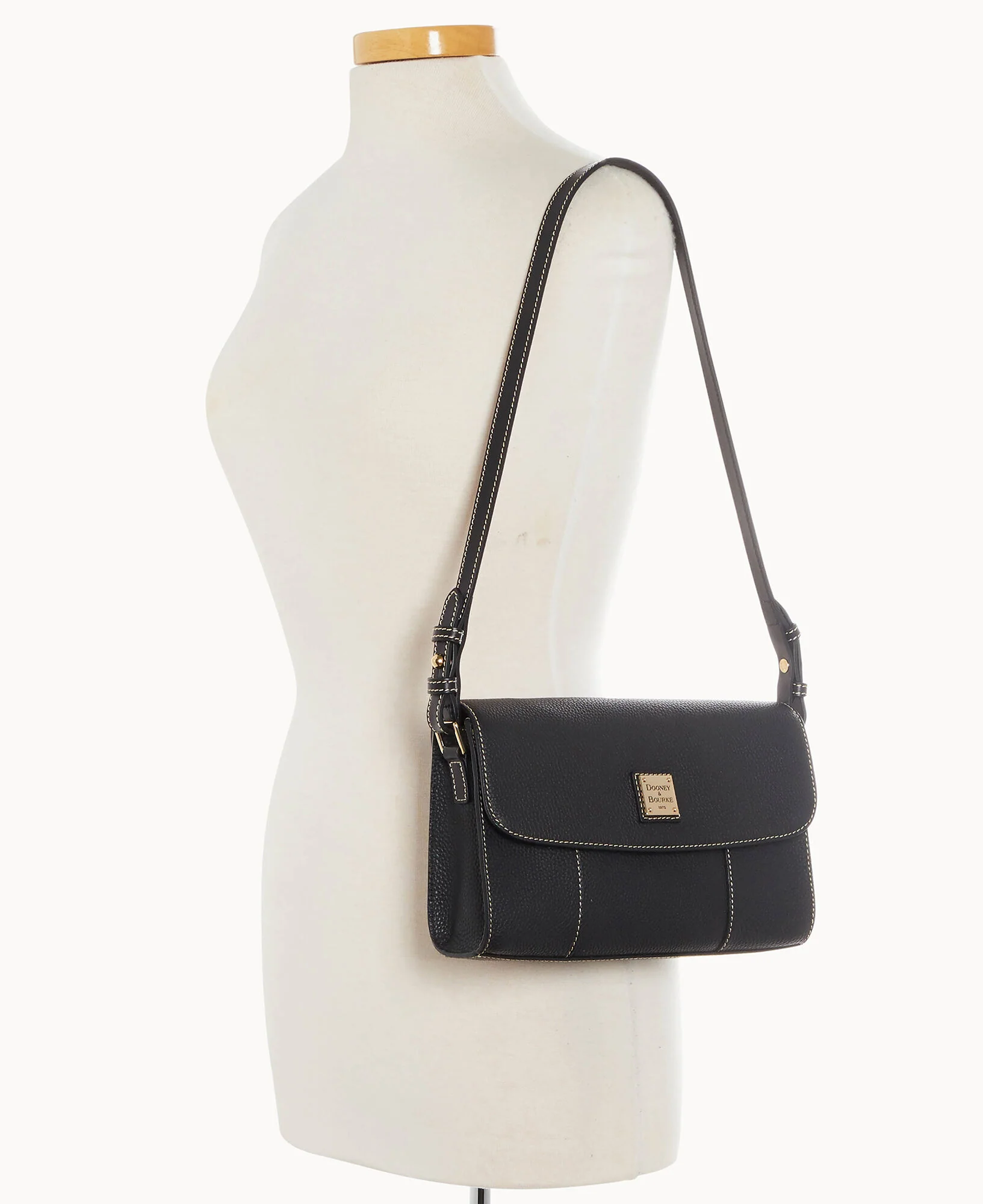 Pebble Grain Casey Clutch - Image 35