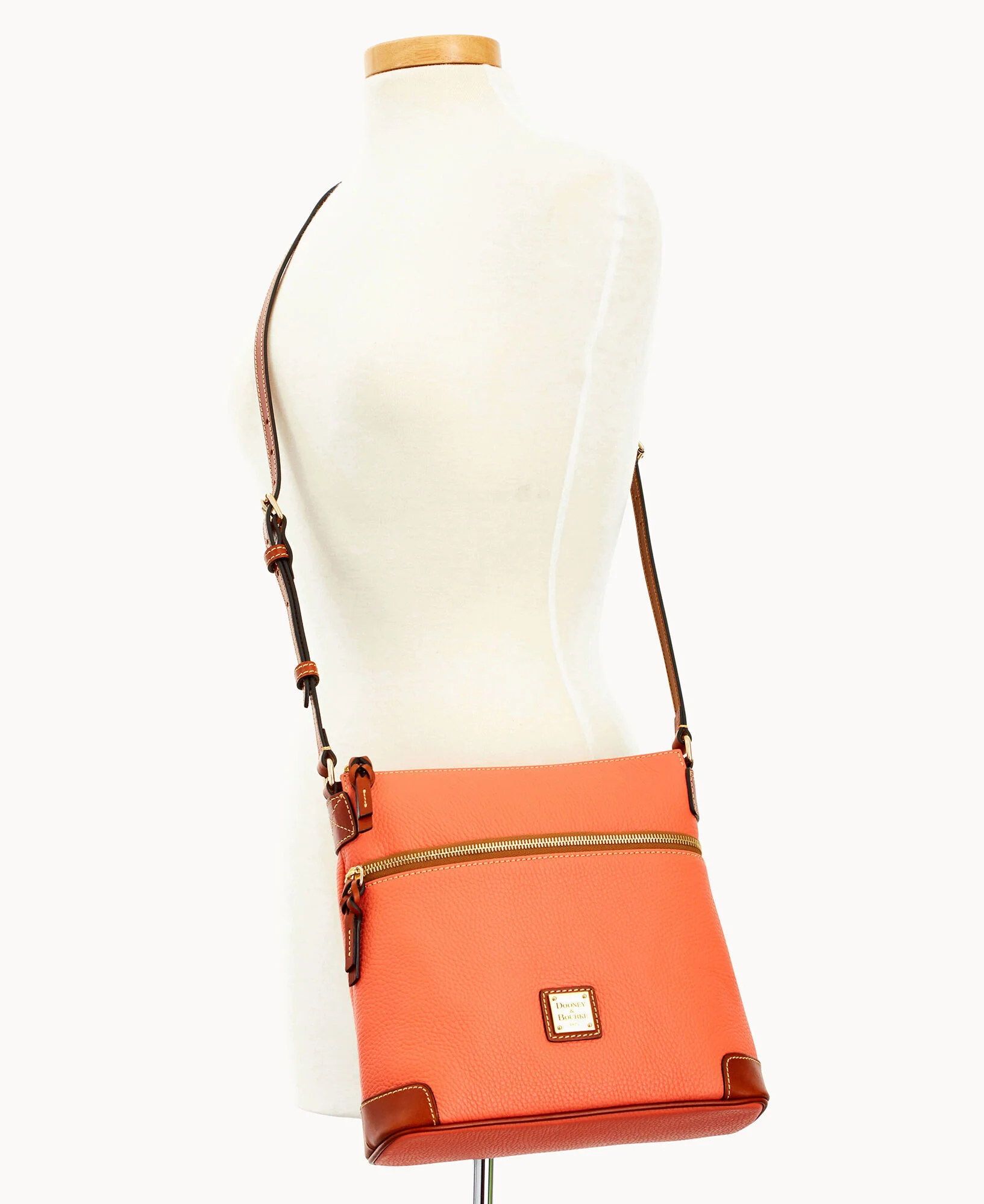 Pebble Grain Crossbody - Image 35