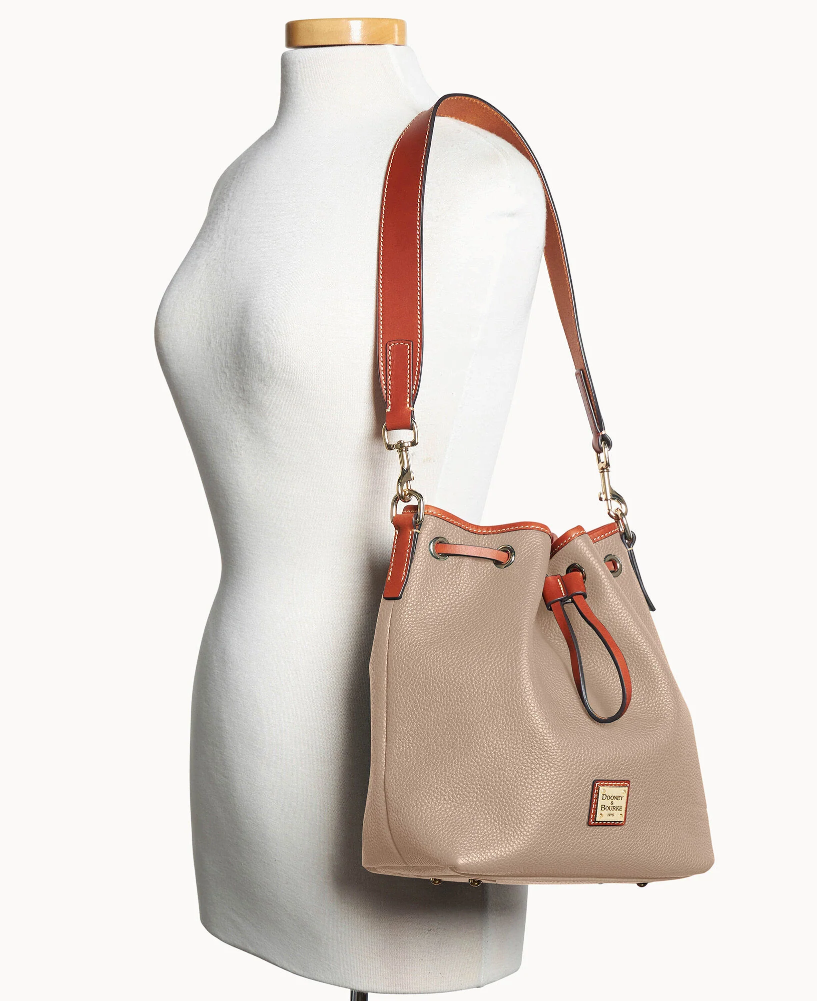 Pebble Grain Drawstring - Image 32