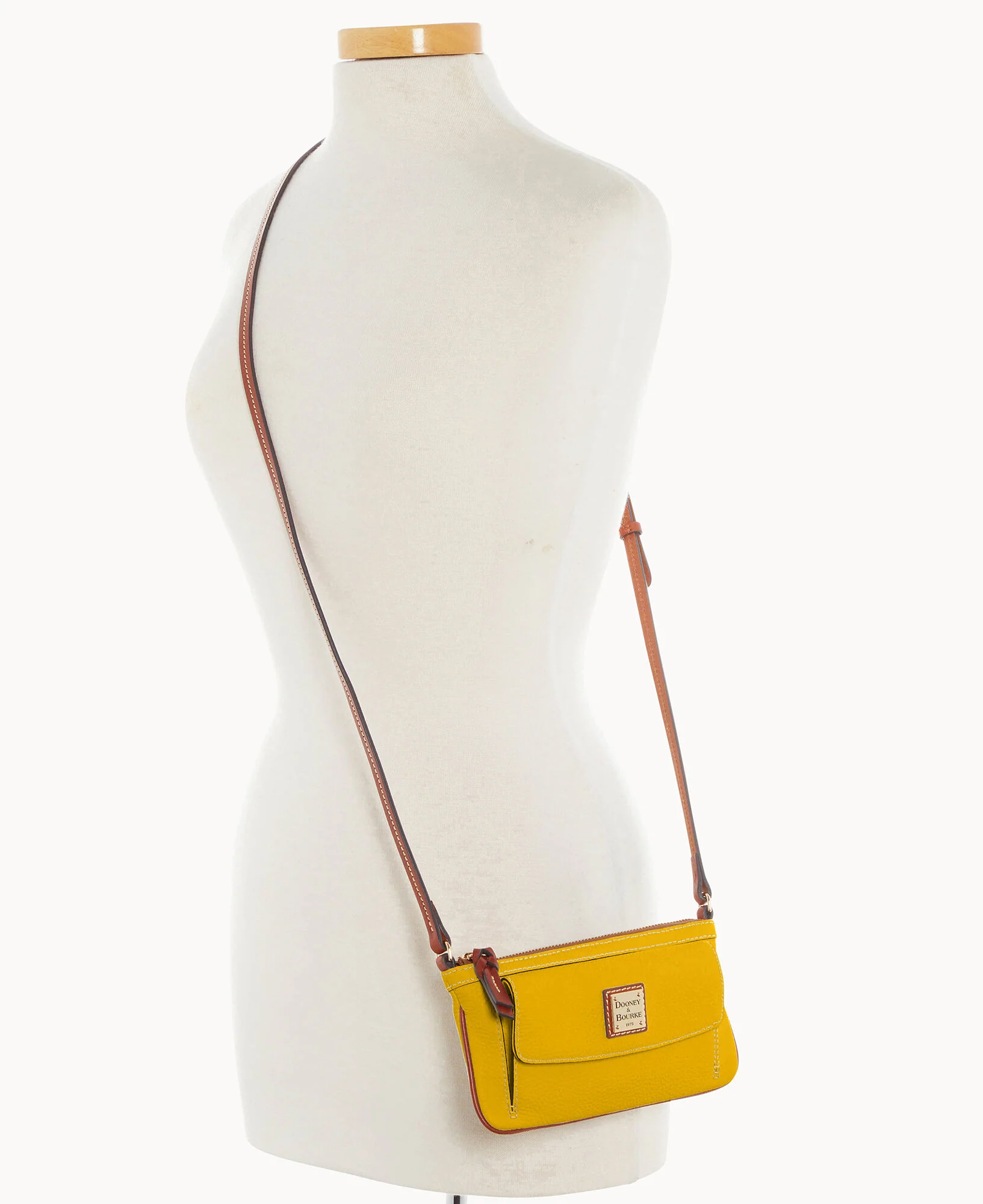 Pebble Grain Gigi Crossbody - Image 4