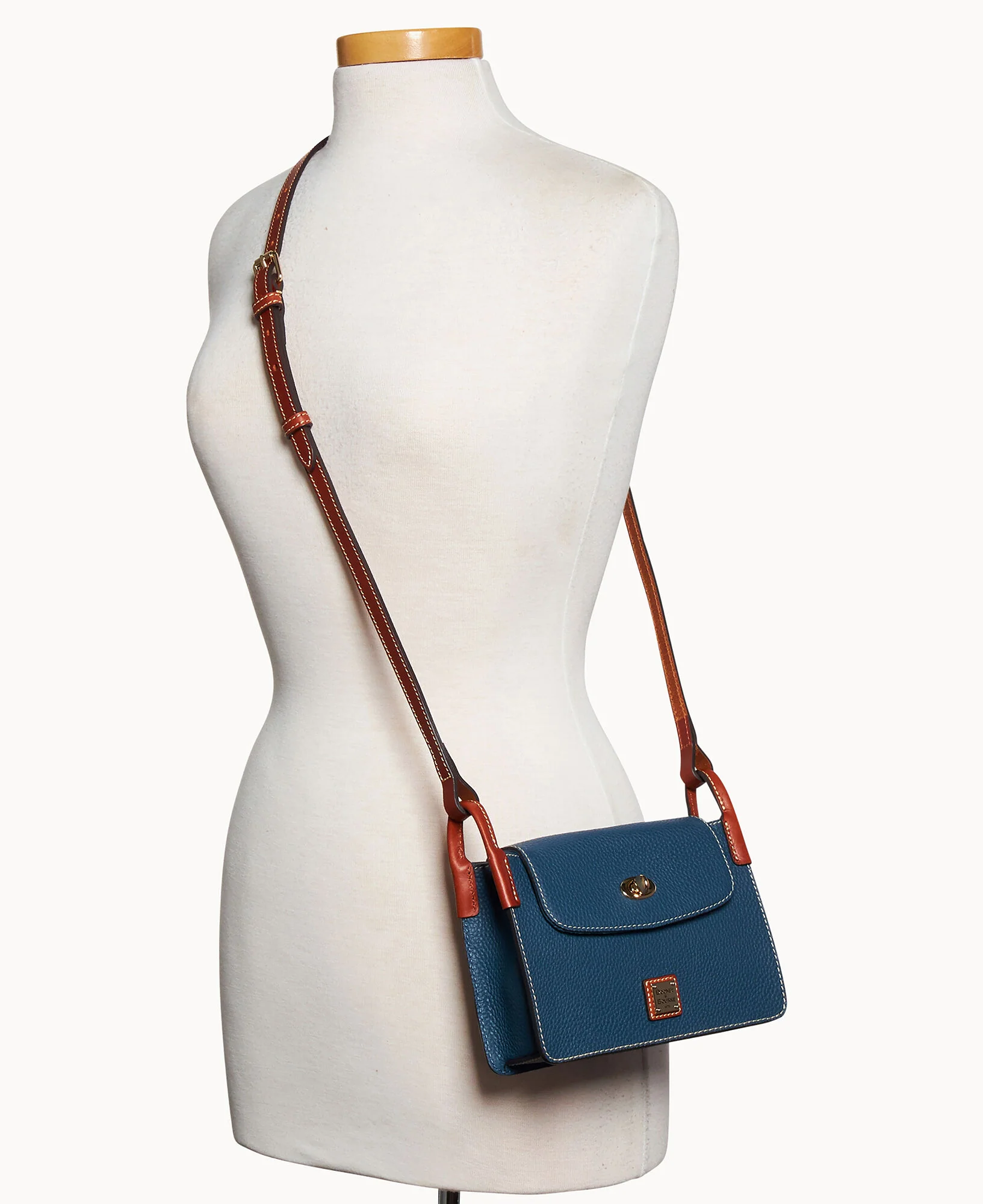 Pebble Grain Pinky Bag - Image 30