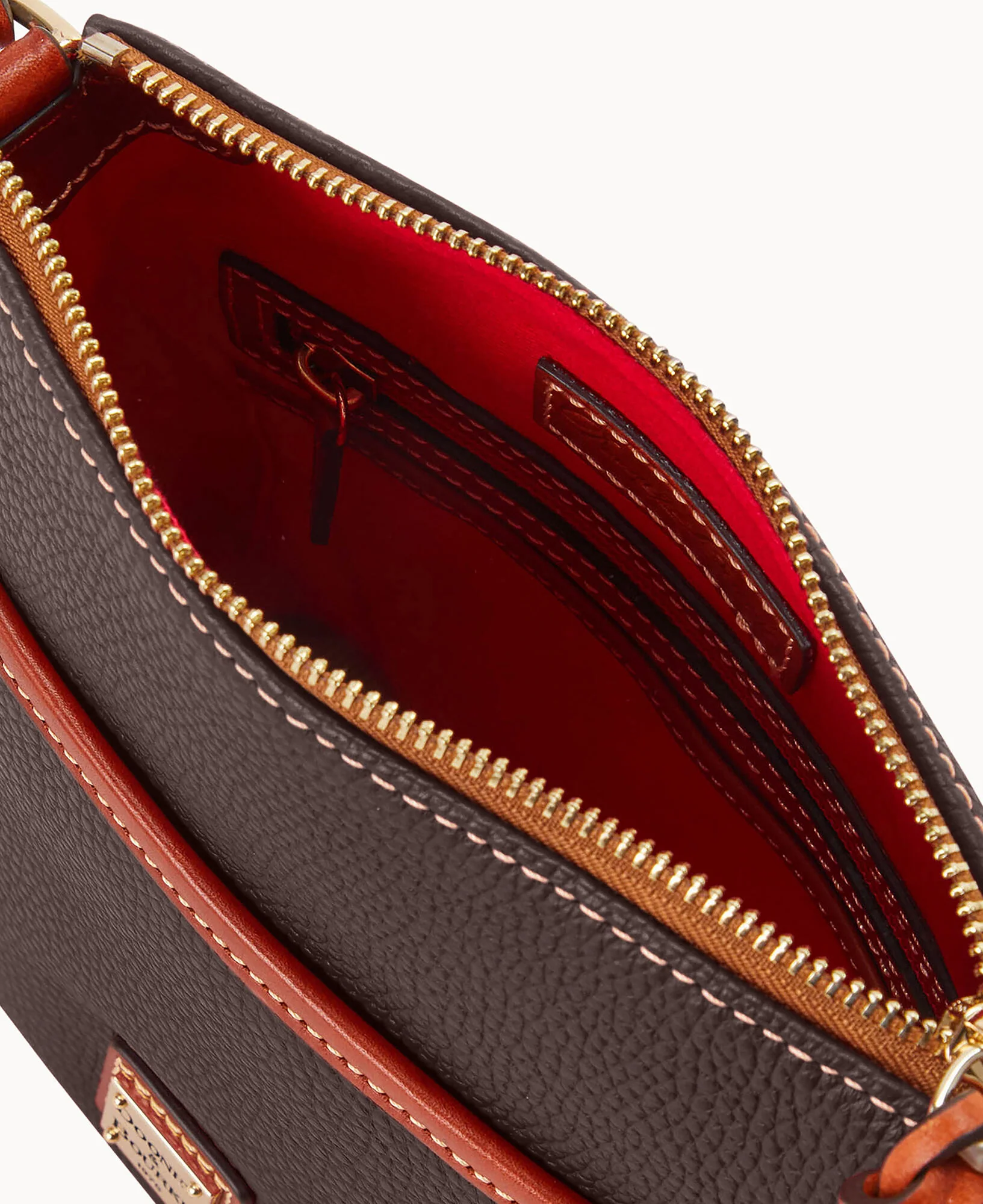 Pebble Grain Small Everyday Crossbody - Image 3