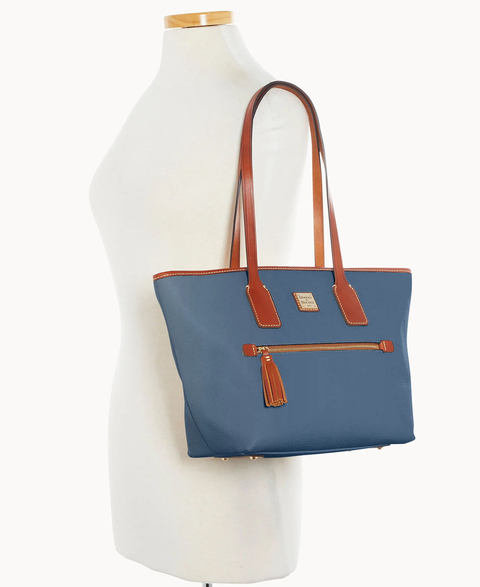 Pebble Grain Small Tote - Image 40