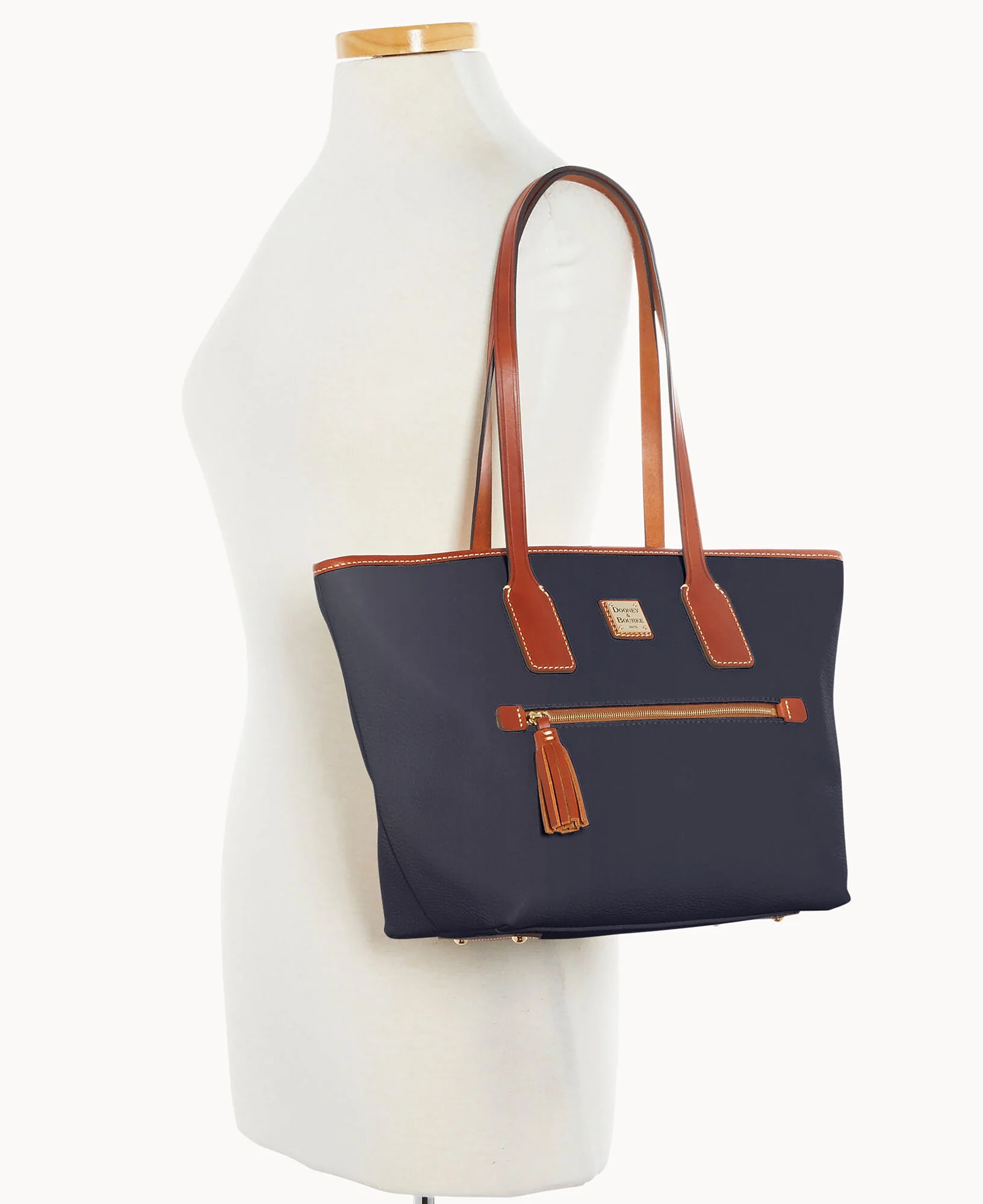 Pebble Grain Small Tote - Image 60