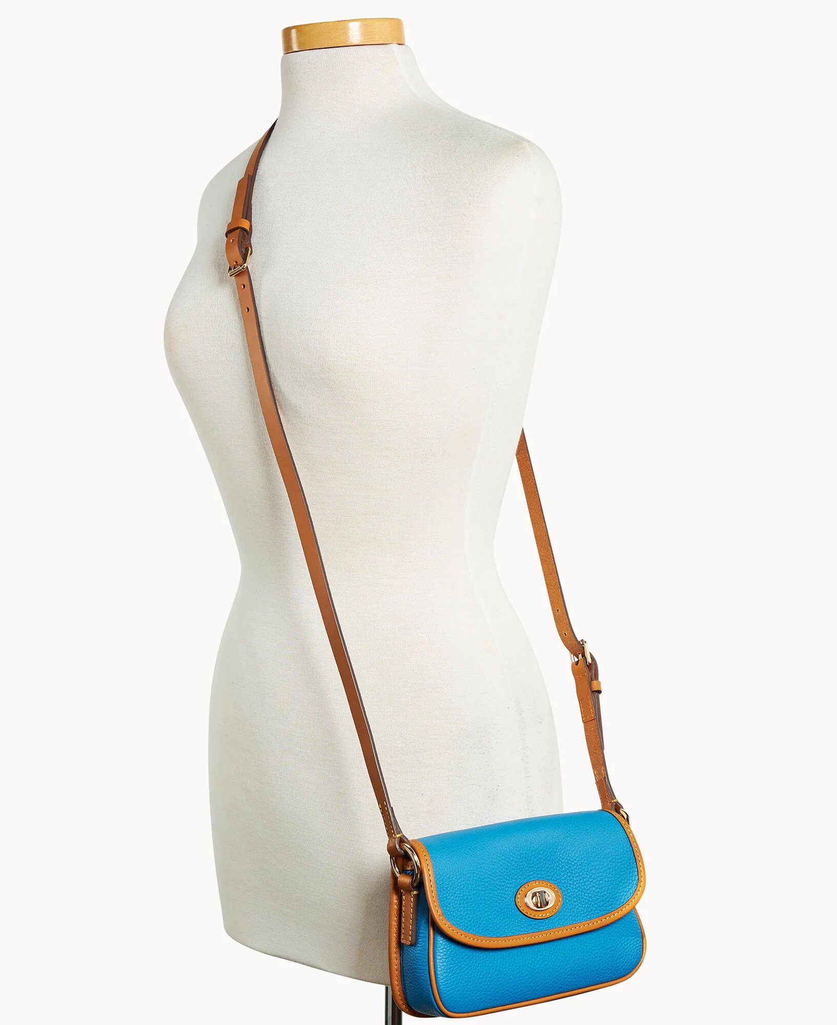Pebble Grain Turnlock Crossbody 22 - Image 40