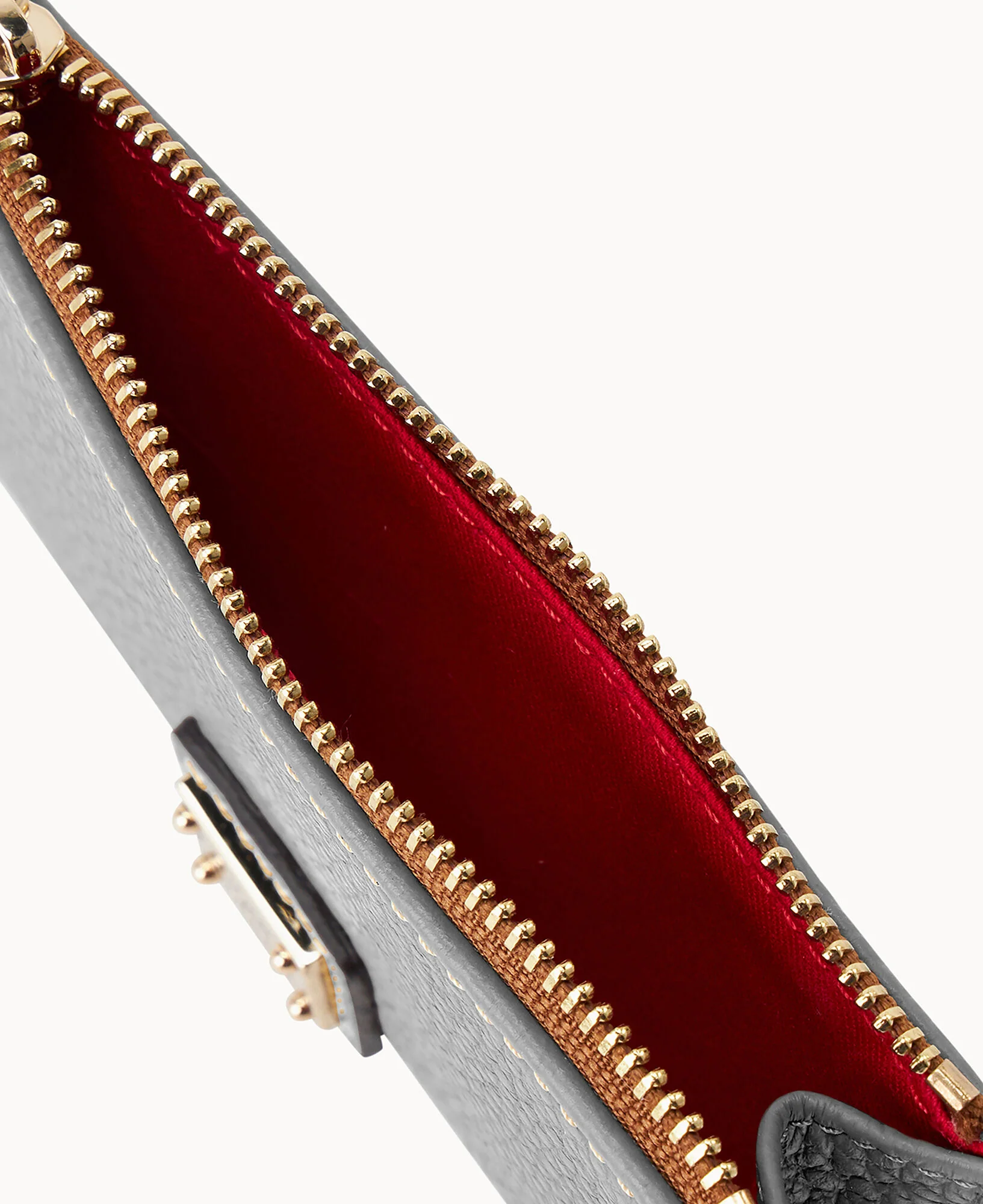 Pebble Grain Zip Credit Card Case - Image 30