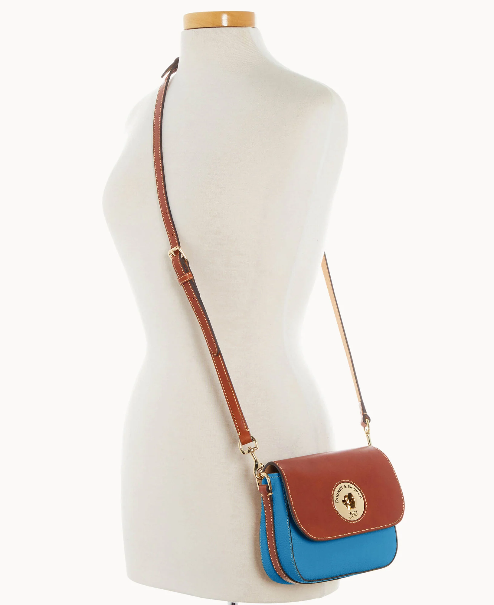 Pebble Turnlock Flap Saddle - Image 69