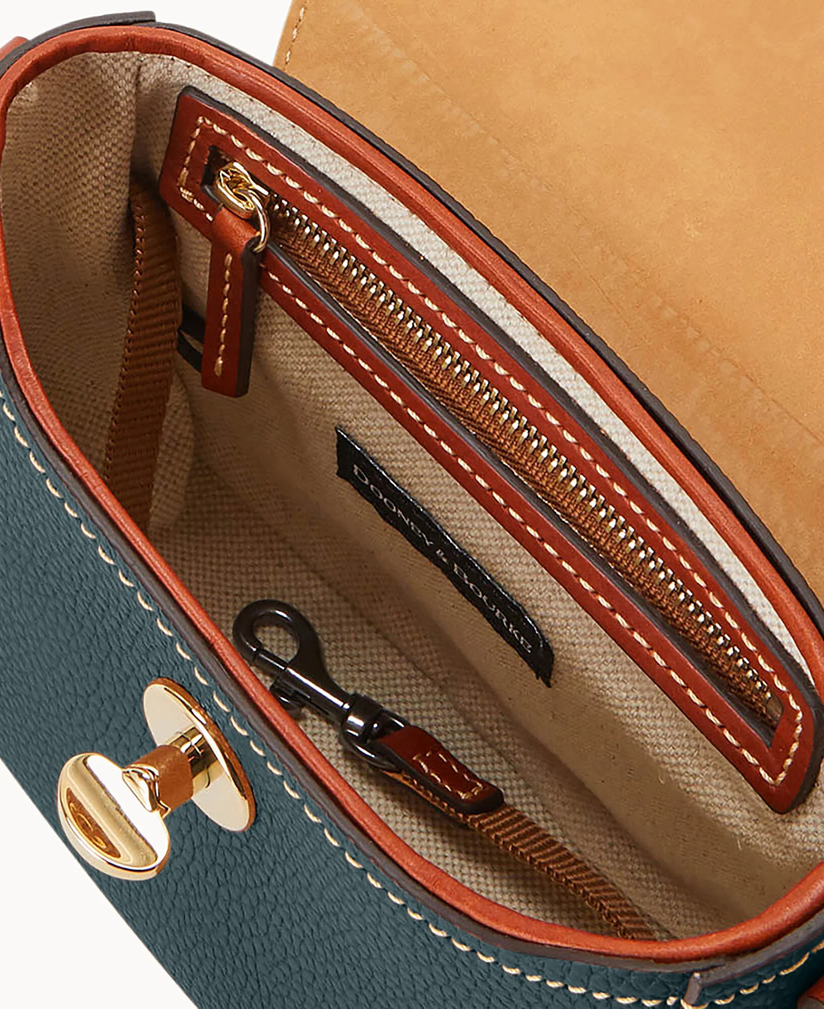 Pebble Turnlock Flap Saddle - Image 82