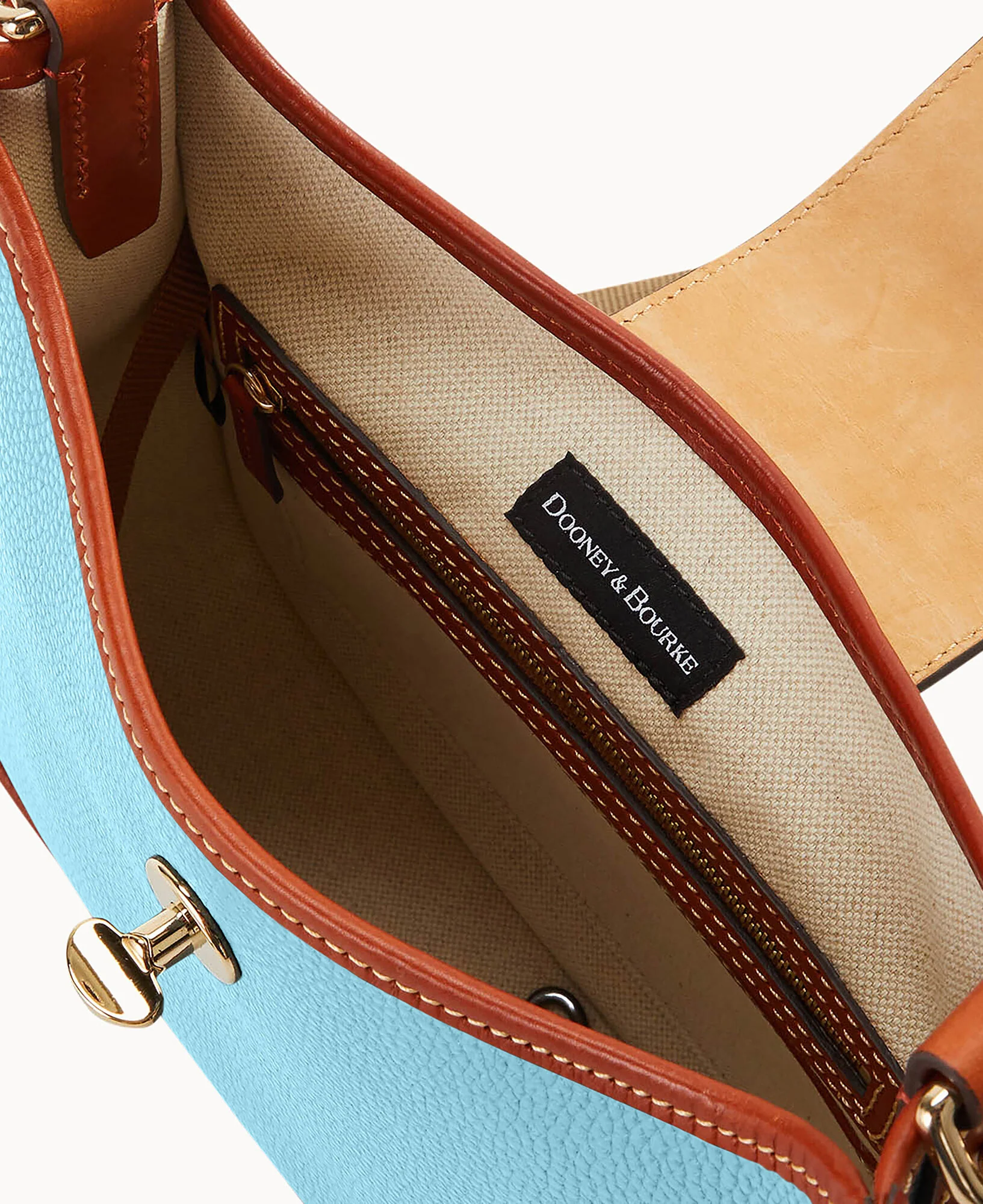 Pebble Turnlock Messenger 28 - Image 61