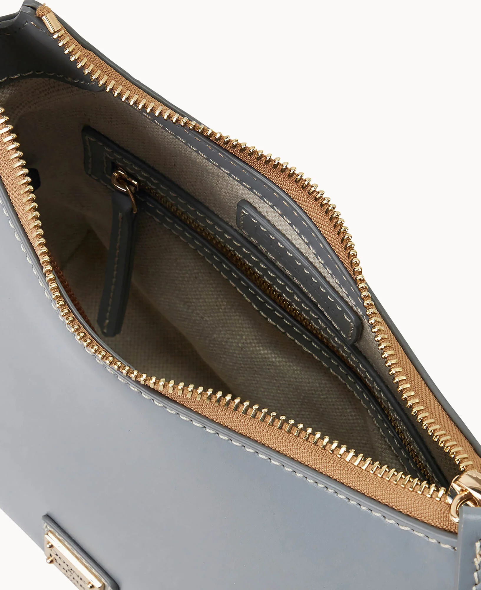 Penrose North South Crossbody 24 - Image 23
