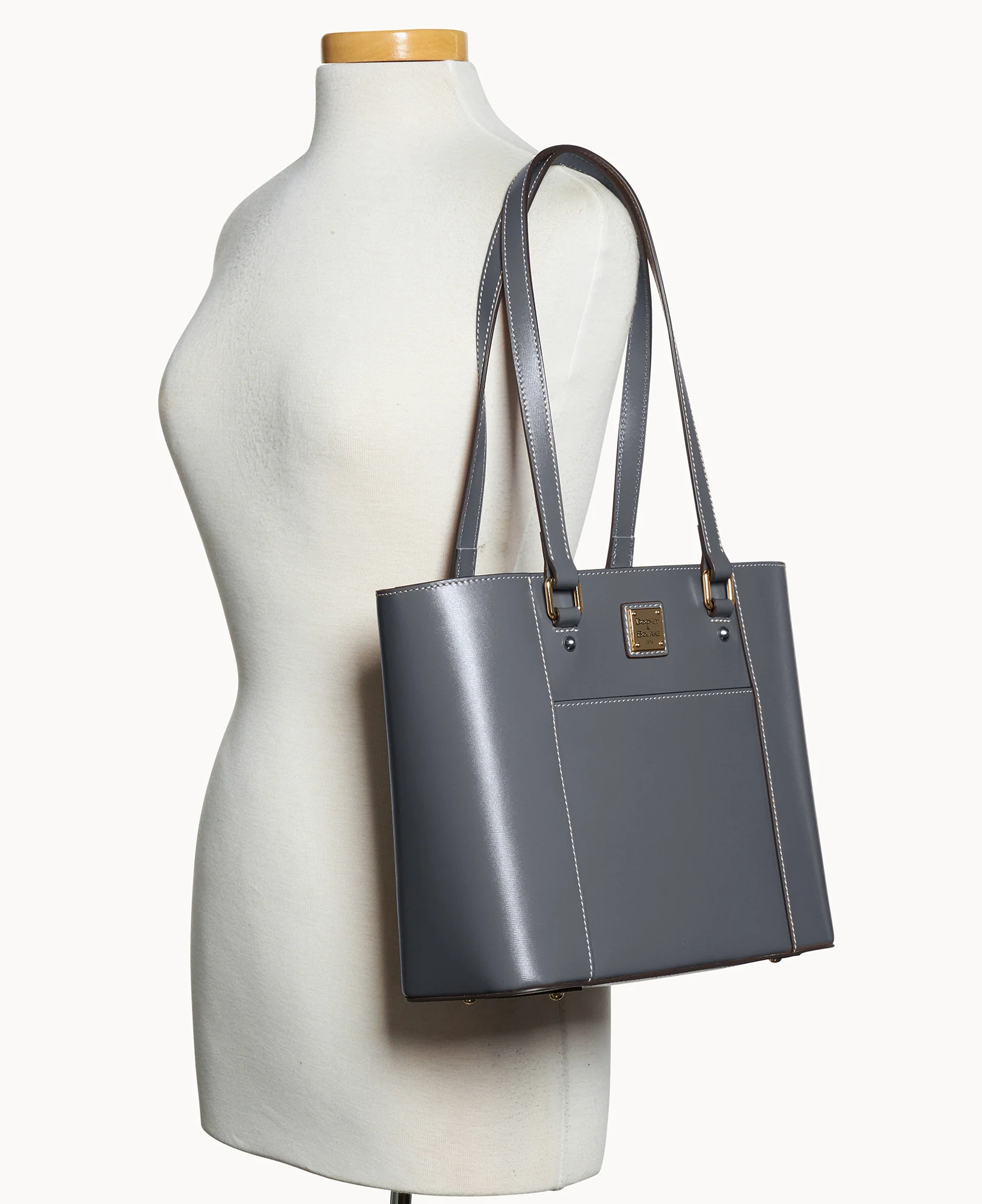 Penrose Pocket Tote 30 - Image 30