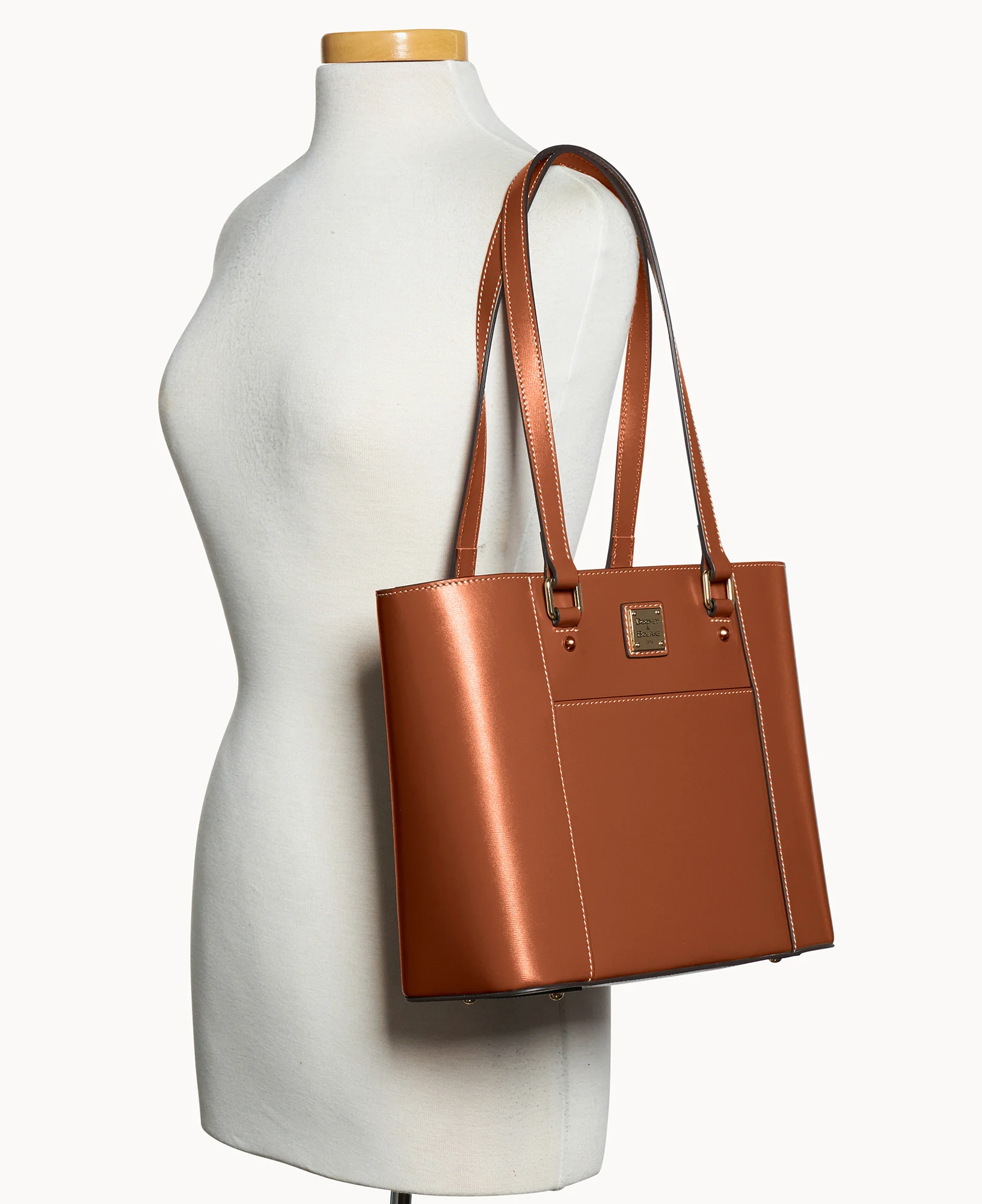 Penrose Pocket Tote 30 - Image 70